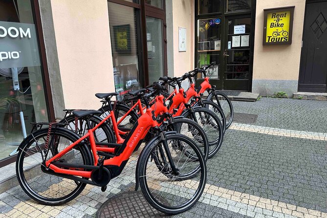3-Hour E-Bike Tour In Krakow - Getting started at Sławkowska 11 and the first 10 minutes that matter