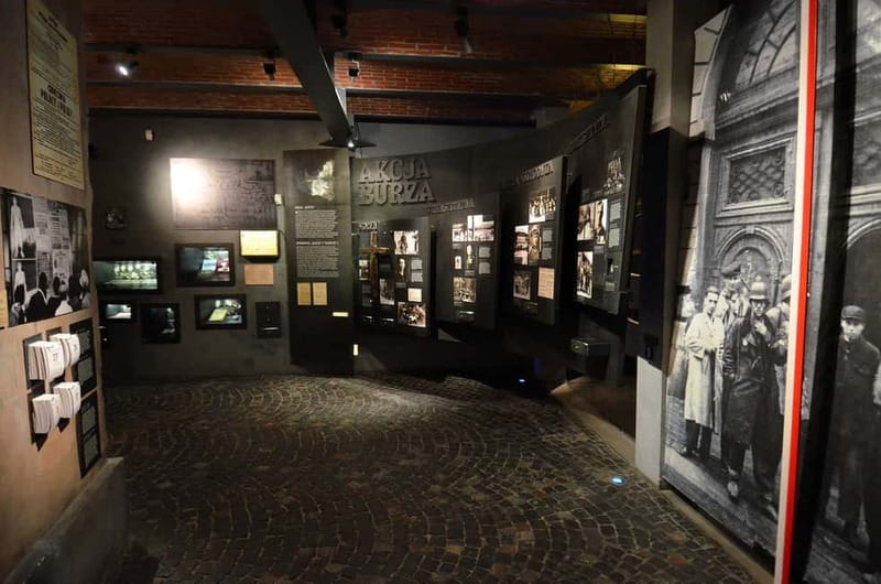 3-hour tour at Warsaw Uprising 1944 Museum /inc. Pick-up/ - Inside the galleries: 1,000+ exhibits, real items, real weight
