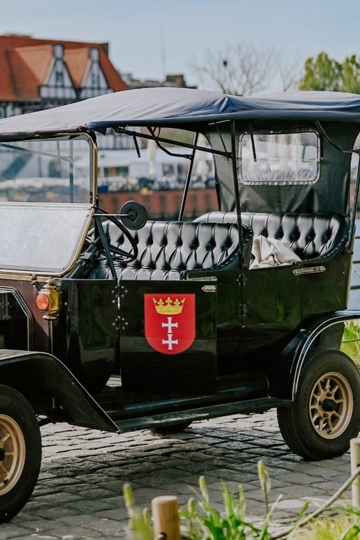 60 min of sightseeing in retro cars, Gdansk - Meeting at CHMIELNA and Starting at Stągiewna