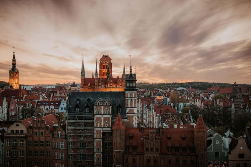 Asian Dinner Above the Rooftops of Gdańsk Old Town - Should you book? My honest decision guide