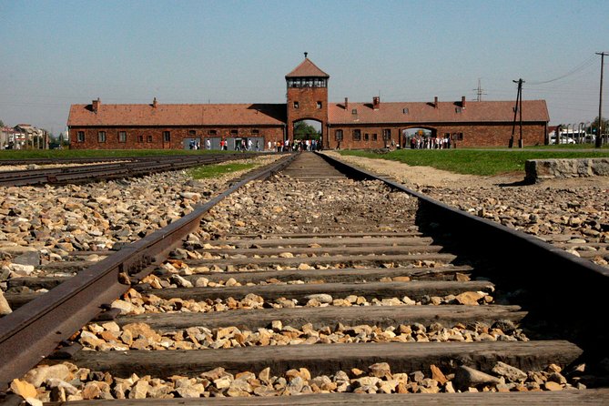 Auschwitz- Birkenau and Wieliczka Salt Mine in One Day - Auschwitz-Birkenau: What You See, How Long You Have, and What to Expect