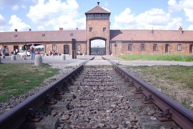 Auschwitz & Birkenau Best Value Guided Tour -Skip The LineTickets - Getting There: Comfortable Shared Transport and Smooth Hotel Pickup