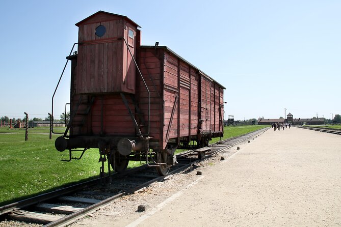 Auschwitz Birkenau Guided Tour with Hotel Pickup from Cracow - How door-to-door pickup keeps your day from falling apart