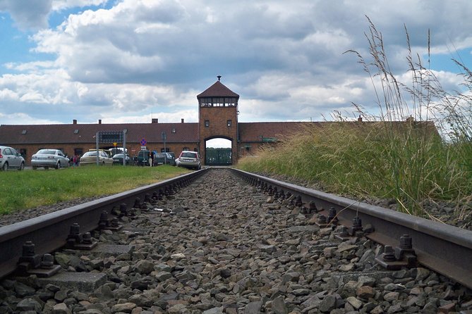 Auschwitz Birkenau Guided Tour - Pickup in Krakow, meeting point details, and avoiding schedule stress