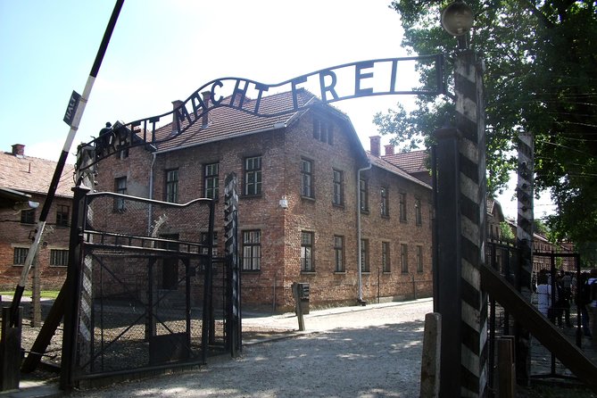Auschwitz Birkenau Museum and Salt Mine All Inclusive DAY TRIP with Local Guides - Who This Tour Is Best For (and Who Should Rethink It)
