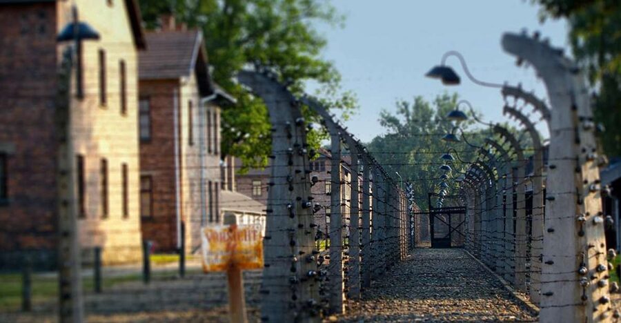Auschwitz-Birkenau Private Tour from Katowice & Transport - The 3.5-hour guided visit at Auschwitz I: what you’ll see and why it hits