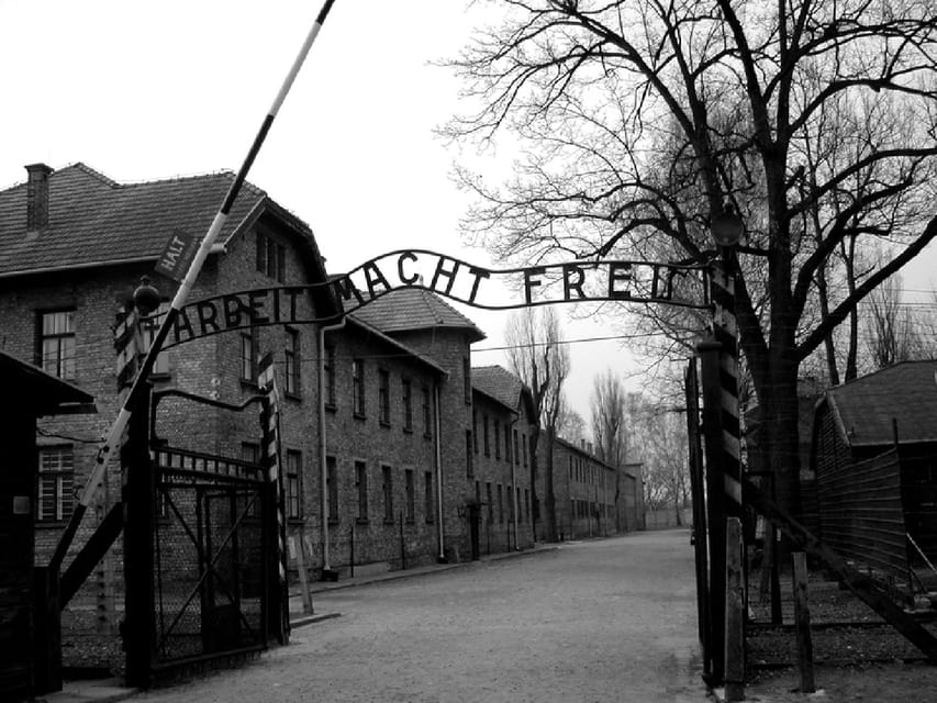 Auschwitz-Birkenau & Salt Mine Tour in One Day from Krakow - Wieliczka Salt Mine: Underground Sculptures, 800 Steps, and the 14-15C Reality Check