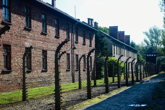 Auschwitz-Birkenau Tour: Tickets + Transportation from Krakow - Auschwitz-Birkenau from Krakow, the easy way to start the day