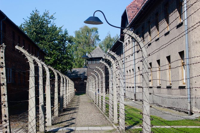 Auschwitz & Wieliczka ONE DAY Guided Tour +Private Transportation - Small Logistical Choices That Can Make or Break the Day