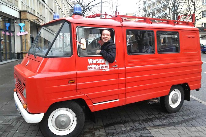 Best of Warsaw - private tour by retro minibus with hotel pickup - The Royal Castle and why a 5-minute stop can still hit hard