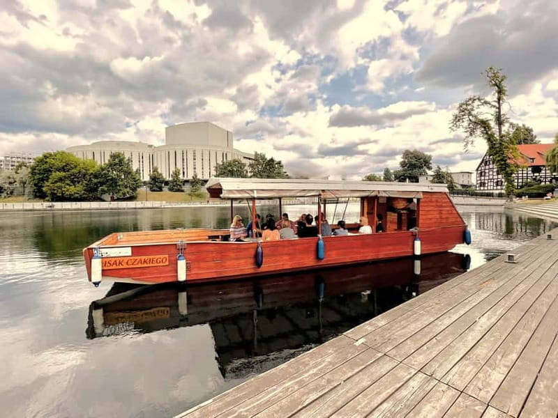 Bydgoszcz: River Cruise with local Wine and Cheese Tasting - Should you book the Bydgoszcz River Cruise with Wine and Cheese?