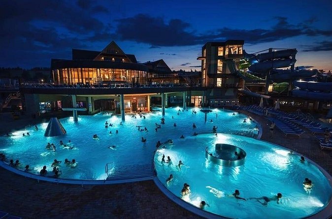 Chochołowskie Thermal Baths: Skip-the-Line Entry with Host - The pool world: 30+ options, mountain-view jacuzzis, and slides for kids