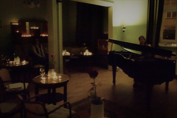CHOPIN - Painted by Candlelights with Wine: Warsaw Concert - Chopin by Candlelight in a Pre-War Warsaw Salon