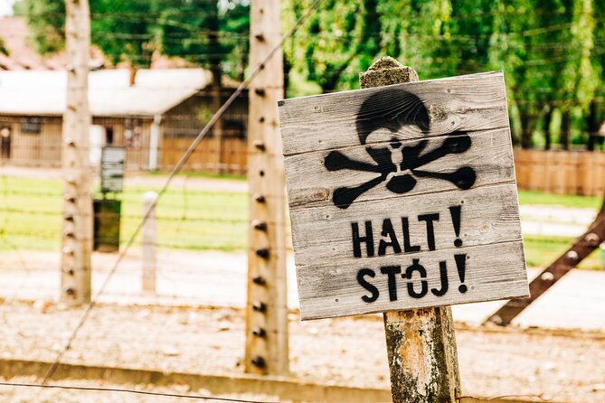 Day Tour to Auschwitz Birkenau Museum with Transportation - Krakow to Auschwitz in a 7-hour day: what the schedule means