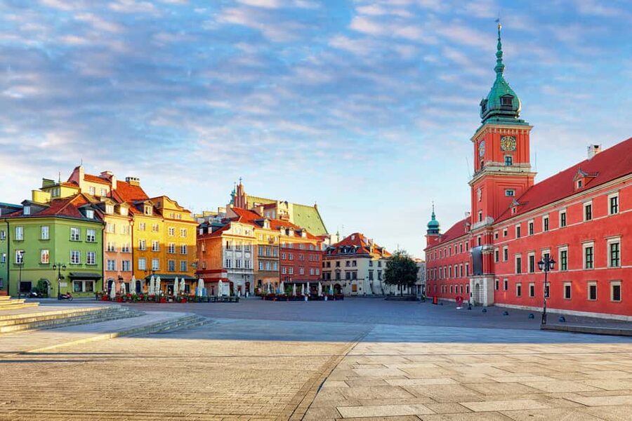 Eco Bike Tour of Warsaw Old Town, Top Sights and Nature - Meeting point, bikes, and how to start without stress