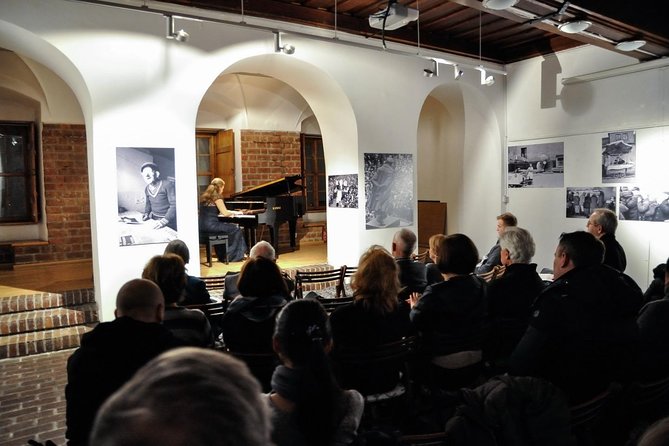 Everyday concerts of Chopin's music at the Old Town in Warsaw - Who Should Book This Chopin Concert, and Who Might Pass
