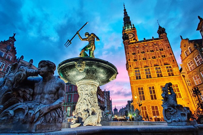 First Time in Gdańsk? Private Tour of Old Gdańsk’s Highlights - Meeting Point, Pickup Options, and What “Private” Means Here