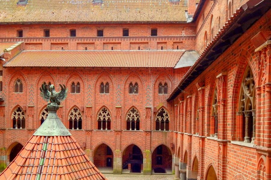 From Gdansk: Malbork Castle Half-Day Private Tour - Audio Guide and GPS Help Inside the Big Rooms