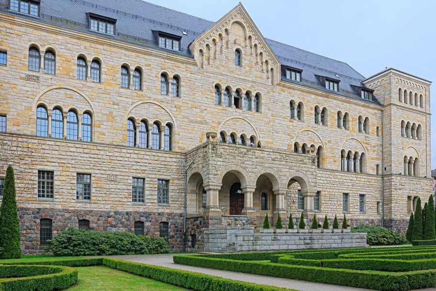 From Golden Age to Fall and Rebirth of Poland - Imperial Castle and the monumental architecture in the Imperial District