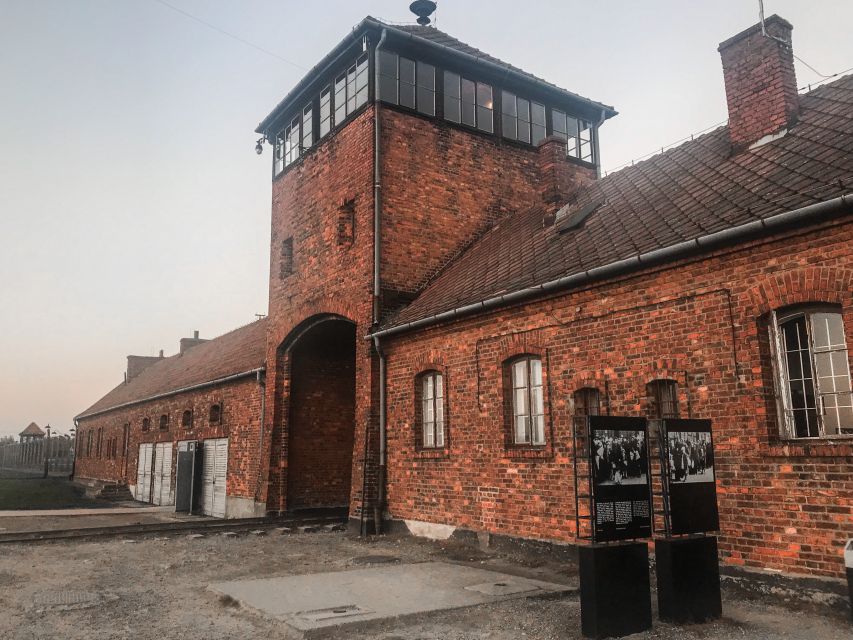 From Krakow: Auschwitz-Birkenau Private or Shared Tour - Entering Auschwitz I: Express Security and Getting Oriented