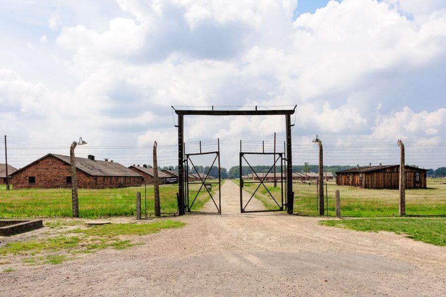From Krakow: Auschwitz Birkenau Self-Guided Tour - Auschwitz I: using the guidebook to connect the buildings to events