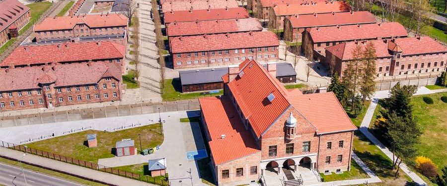 From Krakow: Auschwitz-Birkenau Tour with Transportation - What to bring, what to wear, and what rules can affect entry