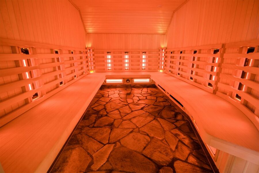 From Krakow: Chocholow Hot Springs Evening or Daytime Ticket - What the guides and drivers add to the day