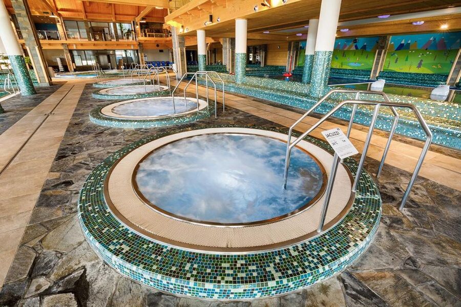 From Krakow: Chochołowskie Thermal Baths Ticket and Transfer - What to pack for Chochołowskie so your day stays stress-free