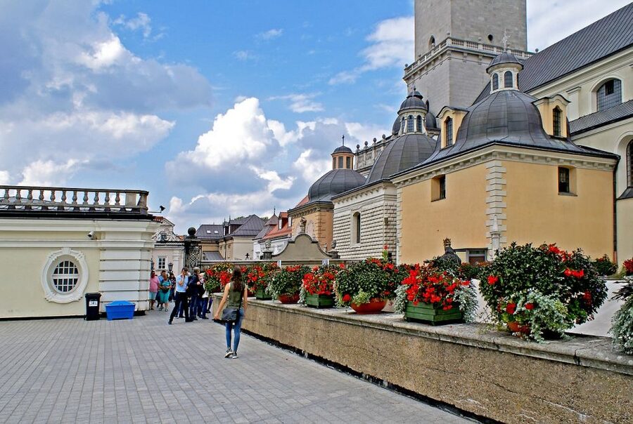 From Krakow: Częstochowa, Black Madonna and Lagiewniki Tour - Łagiewniki: Divine Mercy Sanctuary and a different kind of sacred space