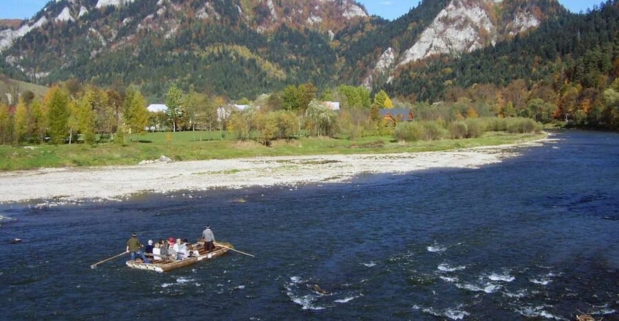 From Krakow: Dunajec River Rafting with Thermal Baths option - Why this Dunajec rafting day feels different than a normal tour