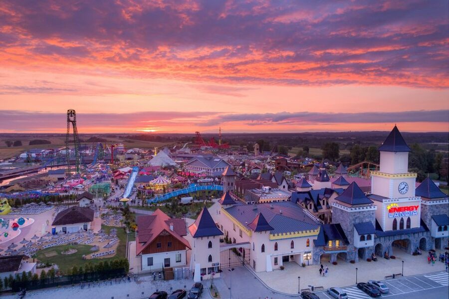 From Krakow: Energylandia Amusement Park Ticket & Transport - Water Park timing: cool down without losing your momentum