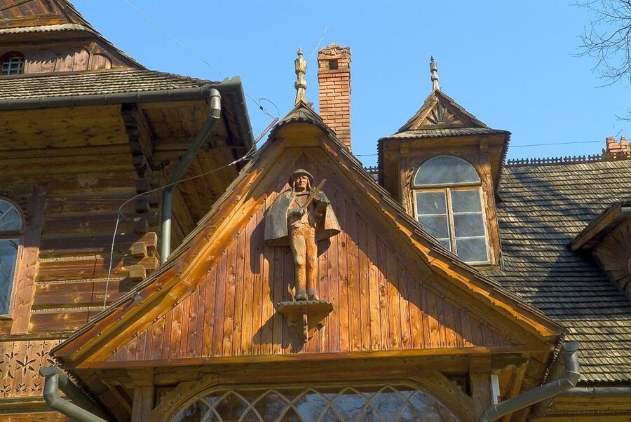From Krakow: Full-Day Tour of Zakopane and Tatra Mountains - Old-Style Mountain Hut and Highlander Cheese Tasting