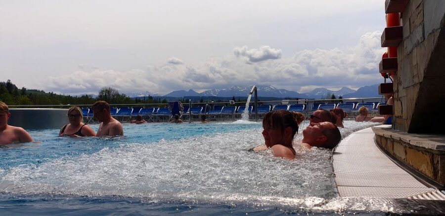 From Krakow: Hiking in the Tatra Mountains and Thermal baths - Krakow Gorge and the feeling of an active route