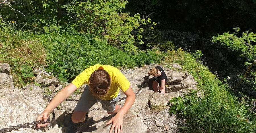 From Krakow: Hiking in the Tatra Mountains and Thermal baths - Dragon’s Den: cave choice plus extra chain support