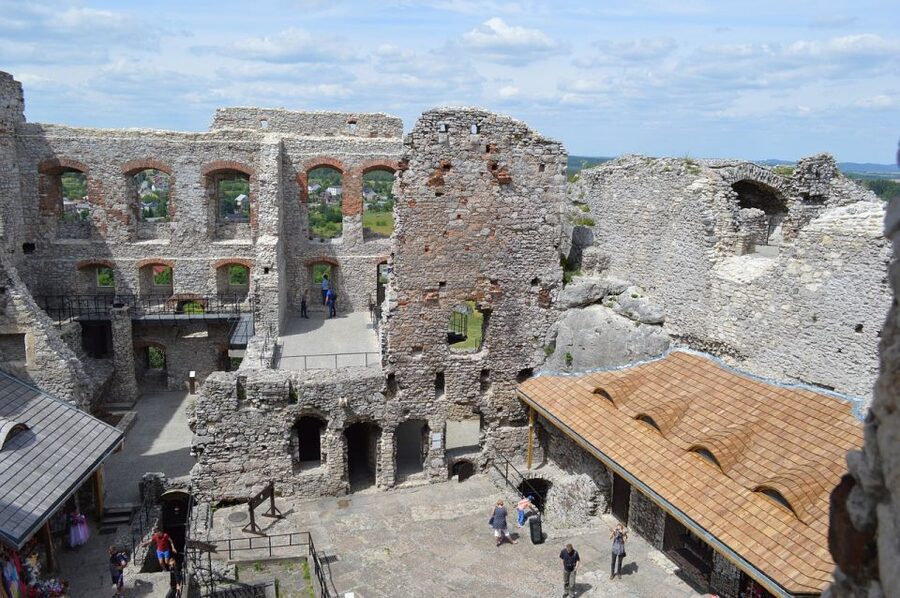 From Krakow: Ojców National Park & Ogrodzieniec Castle Tour - Getting from Krakow to the Polish Jura, without the hassle