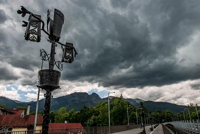 From Krakow: Skiing and Zakopane Tour Experience - Zakopane on your schedule: Krupowki street and Gubalowka cable car