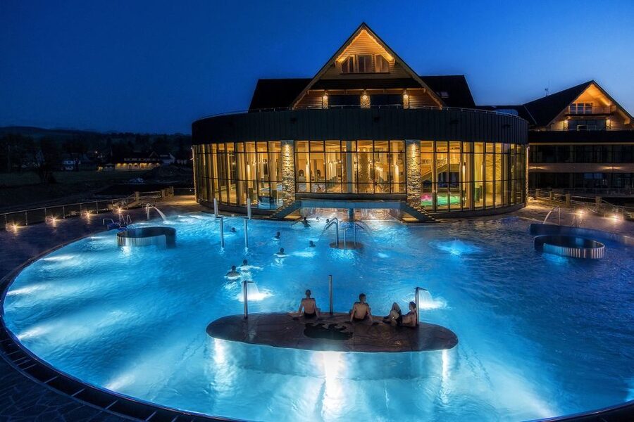 From Krakow: Slovakia Treetop Walk, Zakopane & Thermal Spa - Chochołów Thermal Spa: swimming time and how to plan your soak