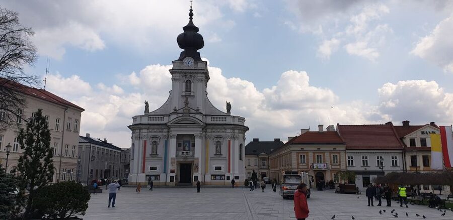 From Krakow: Wadowice-In the Footsteps of Pope John Paul II - Basilica of the Presentation of the Blessed Virgin Mary, Baptism Site and Practical Dress Rules