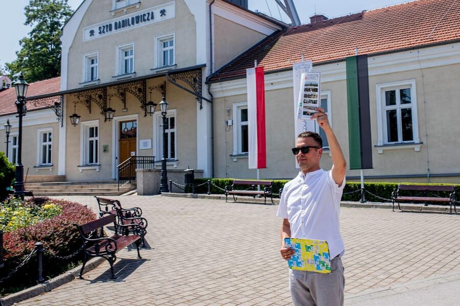 From Krakow: Wieliczka Salt Mine Guided Tour & Pickup Option - Getting from Krakow: pickup vs. doing it on your own