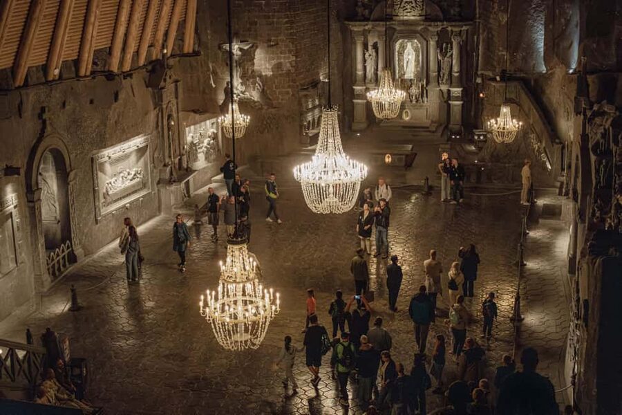 From Kraków: Wieliczka Salt Mine Tour & Fast-Track Ticket - Getting from Krakow: coach time that keeps the day easy