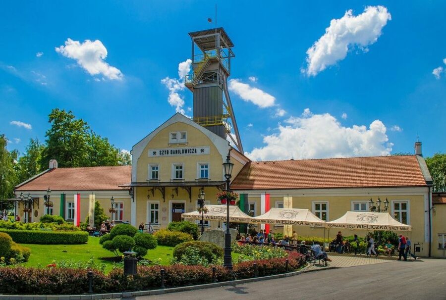 From Krakow: Wieliczka Salt Mine Tourist Route - Your guide’s job: turning salt extraction into stories you can picture
