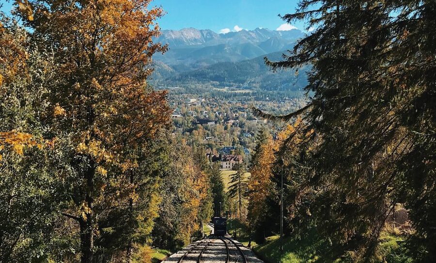 From Krakow: Zakopane & Hot Springs Day Tour - Zakopane free time plus Krupówki Street: shopping, lunch time, and how to avoid feeling trapped