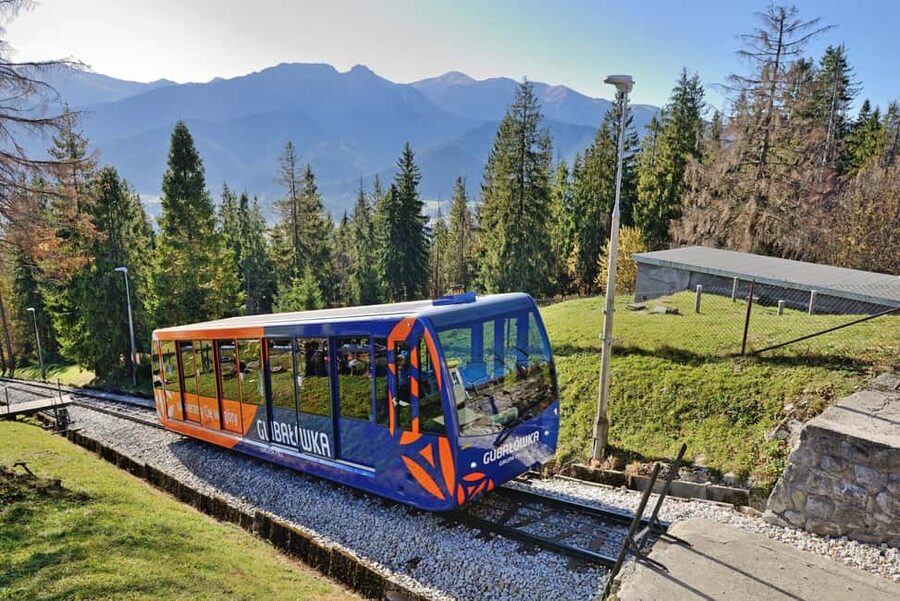 From Krakow: Zakopane & Hot Springs Day Tour - Getting from Krakow: pickups, the 11-hour rhythm, and what to expect in the vehicle