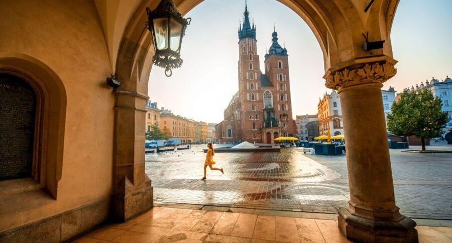 From Warsaw: Guided Tour to Wieliczka Salt Mine and Krakow - Key points before you go