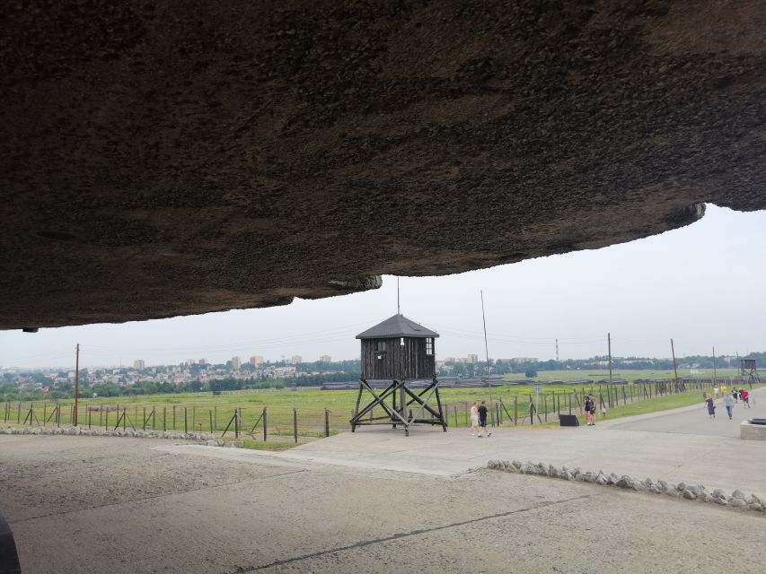 From Warsaw: Lublin and Majdanek State Museum Day Tour - Guides and Drivers: The Part That Makes or Breaks a Day Like This