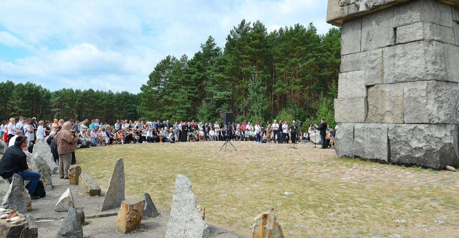 From Warsaw: Treblinka Extermination Camp Private Tour - Private Guide Value: More Than Ticket Access