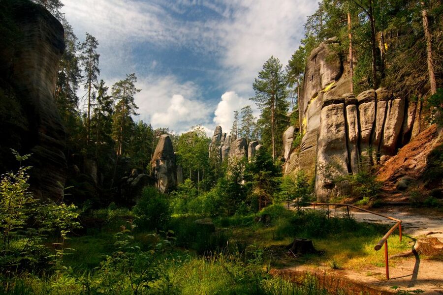 From Wroclaw: Hiking Trail in Rock City Adrspach - Food and the lunch window: what to do during the break