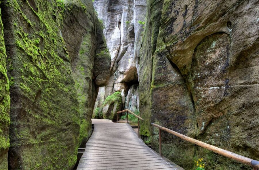 From Wroclaw: Hiking Trail in Rock City Adrspach - Gothic gate and named formations: what you should actually look for