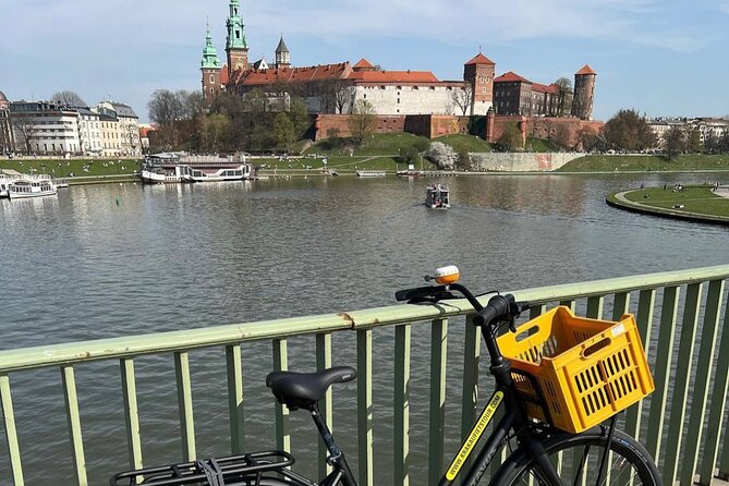 Full Bike Tour - the Old Town, Jewish Qtr & the Ghetto NEW BIKES - Kazimierz: The Former Jewish District and Everyday Life You Can Still Feel