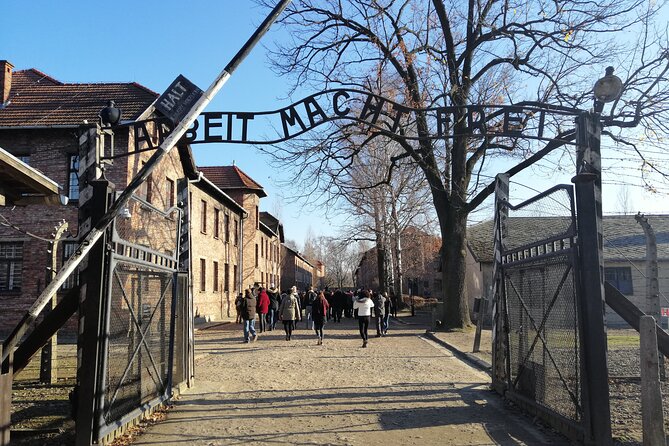 Full-Day Tour From Warsaw to Auschwitz (guided) and Krakow by car - Why this Warsaw to Auschwitz and Krakow combo tour makes sense
